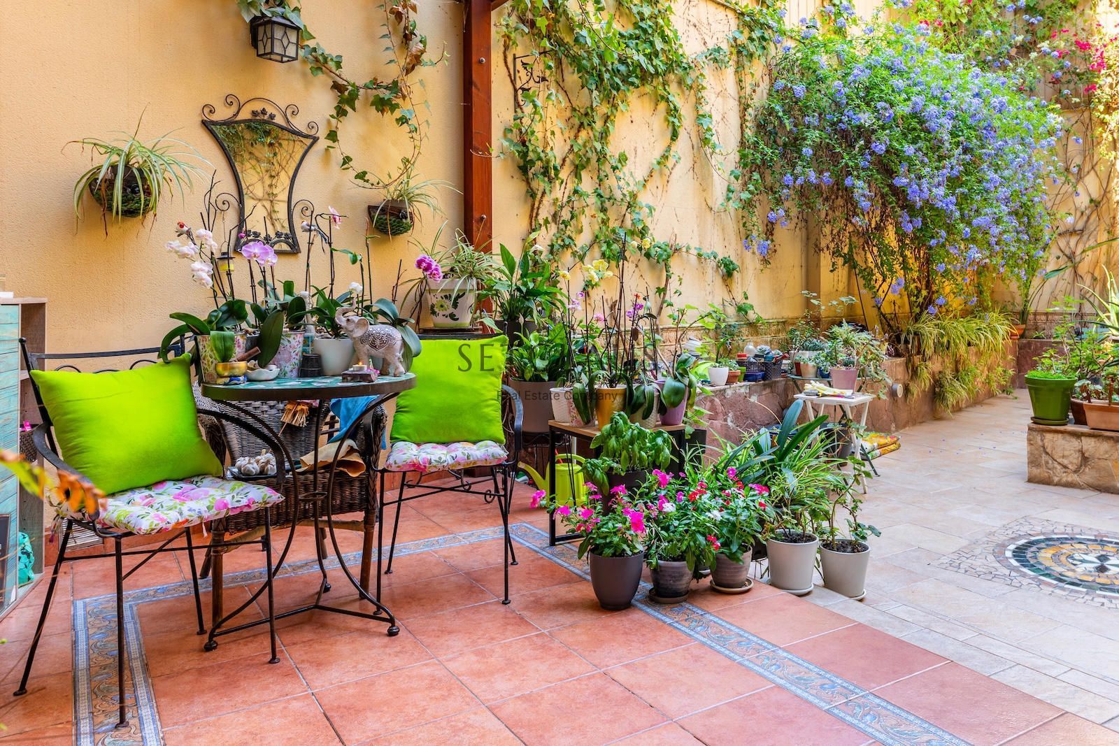 Terrace of Duplex for sale in  Barcelona Capital  with Air Conditioner, Heating and Private garden