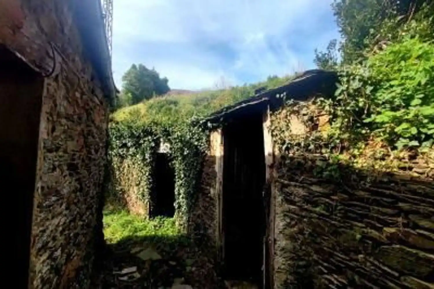 Exterior view of Houses for sale in Vegadeo  with Storage room