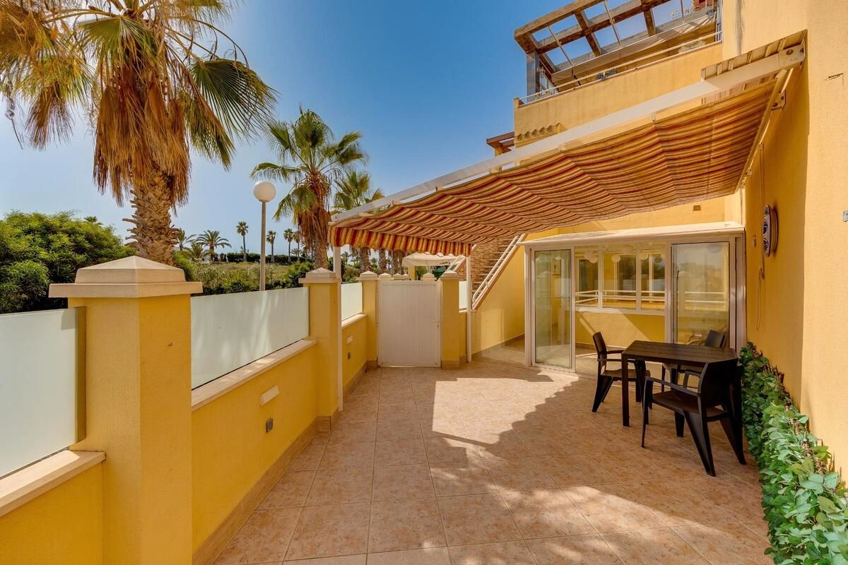 Terraza de Apartamento en venta en Torrevieja con Aire acondicionado, Jardín privado y Terraza
