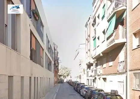 Vista exterior de Piso en venta en Santa Coloma de Gramenet con Terraza
