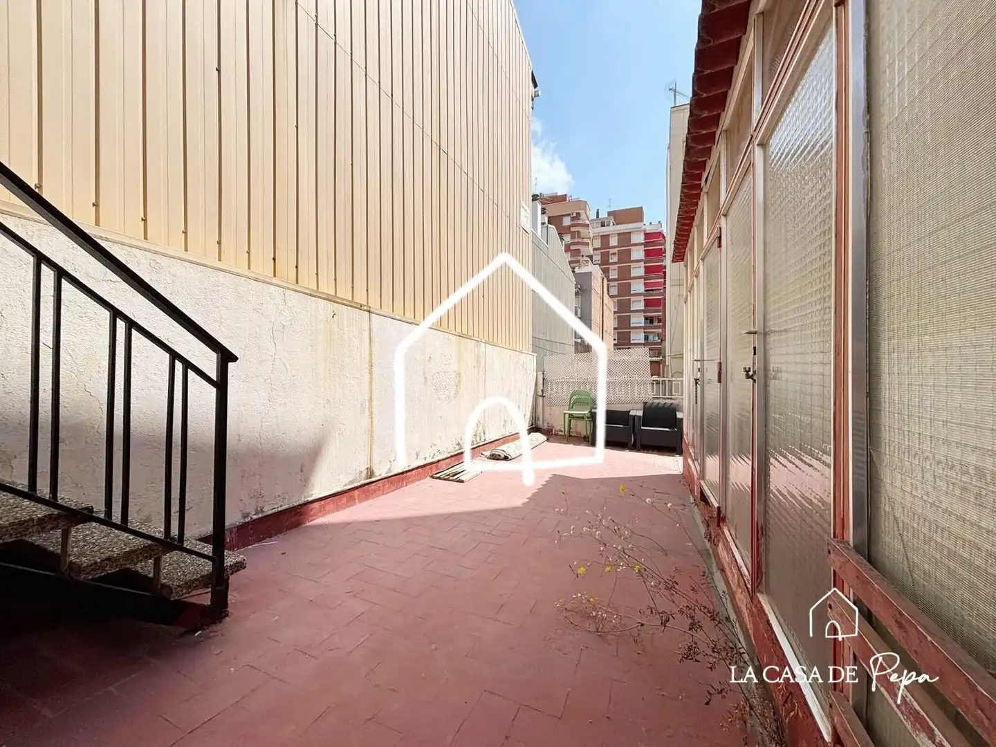 Vista exterior de Casa o chalet en venta en Gavà con Terraza