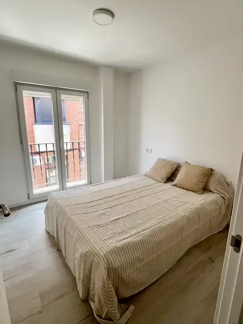 Dormitori de Apartament en venda en Coslada amb Aire condicionat, Calefacció i Moblat