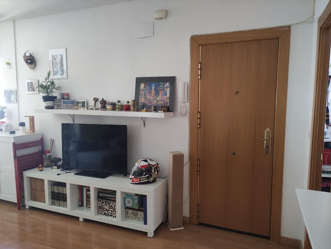 Sala d'estar de Pis en venda en  Zaragoza Capital amb Calefacció i Moblat