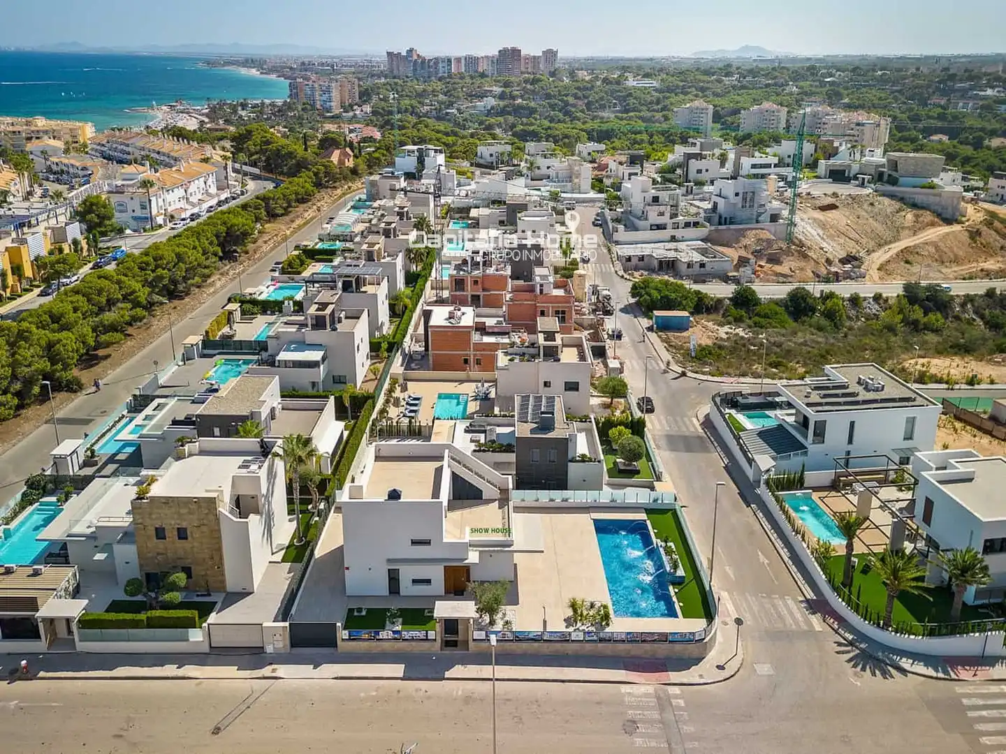 Apartament amb piscina en venda a CALLE ANA MARÍA MATUTE ESQUINA CALLE WENCESLAO FERNÁNDEZ FLORES, imagen 5