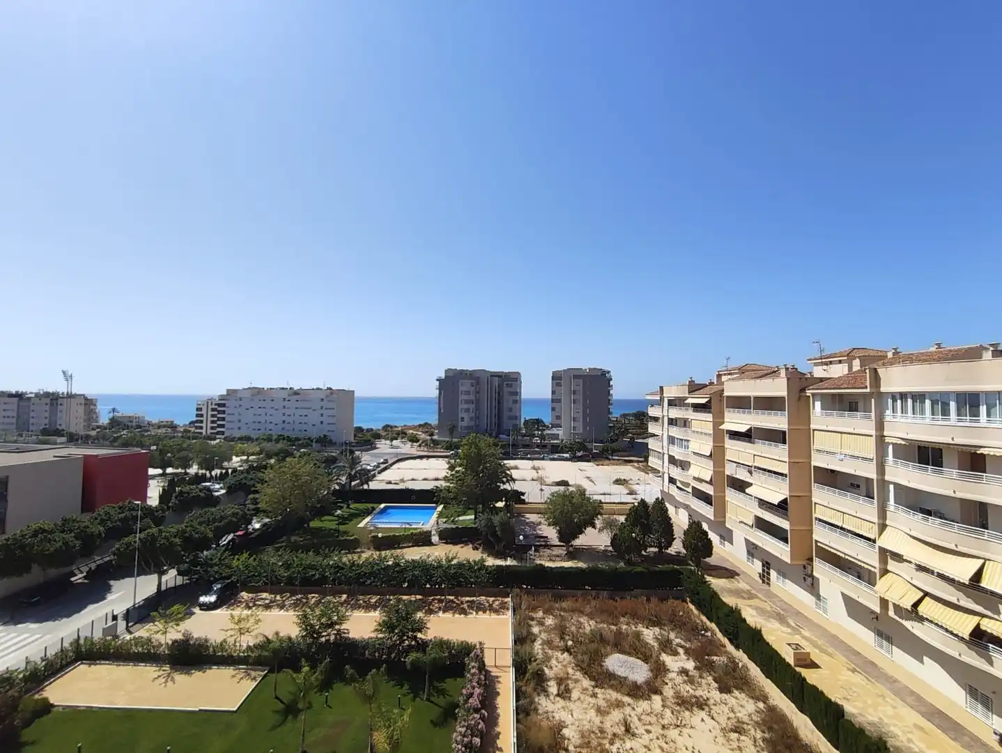 Penthouse with pool for sale in Poble Nou - Montiboli