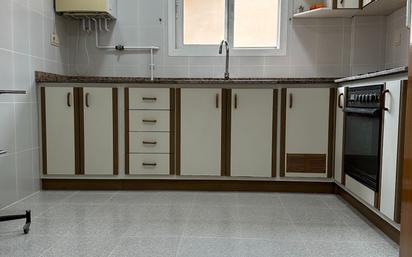 Kitchen of Flat for sale in Santa Coloma de Gramenet