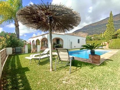 Garden of House or chalet for sale in Jávea / Xàbia  with Air Conditioner, Heating and Private garden