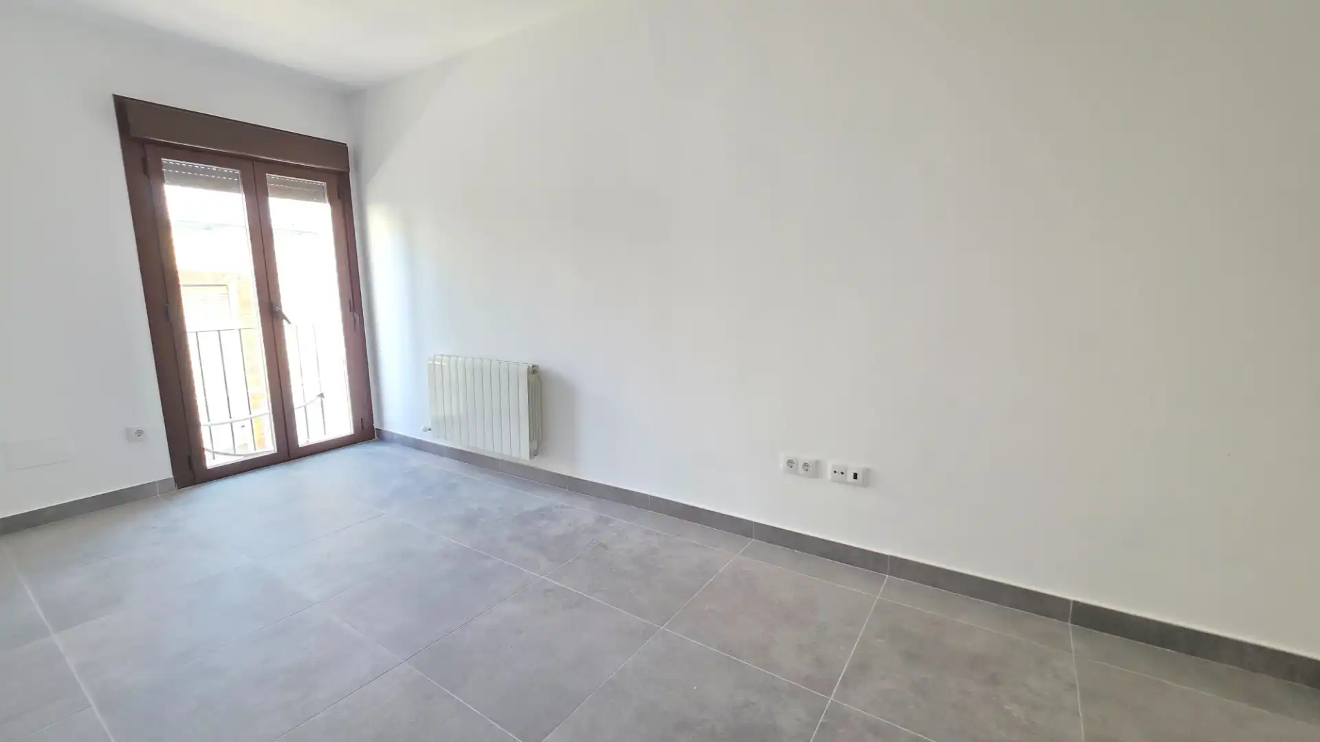 Dormitori de Casa adosada en venda en Jaén amb Calefacció i Traster
