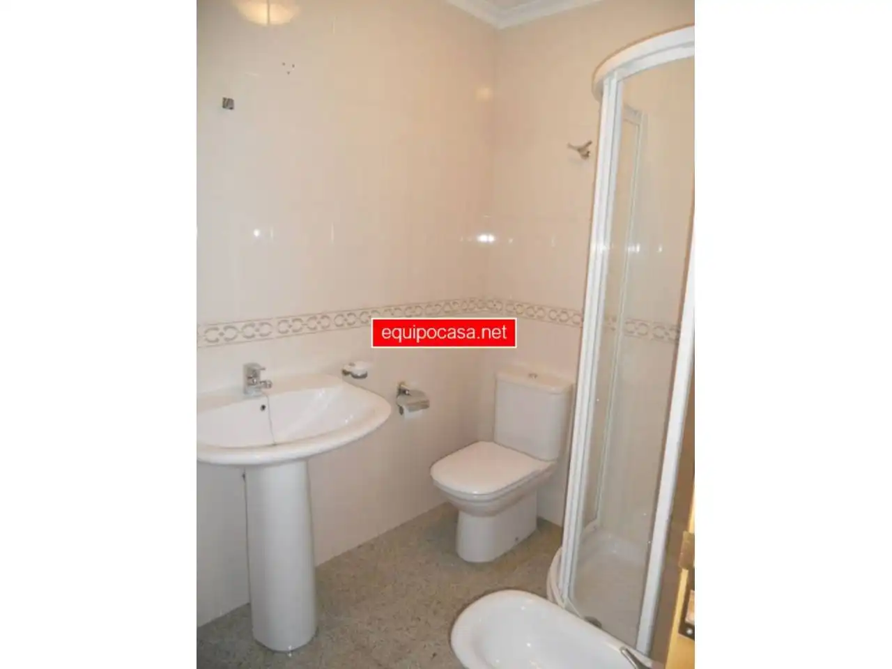 Baño de Dúplex en venta en Lugo con Calefacción, Terraza y Trastero