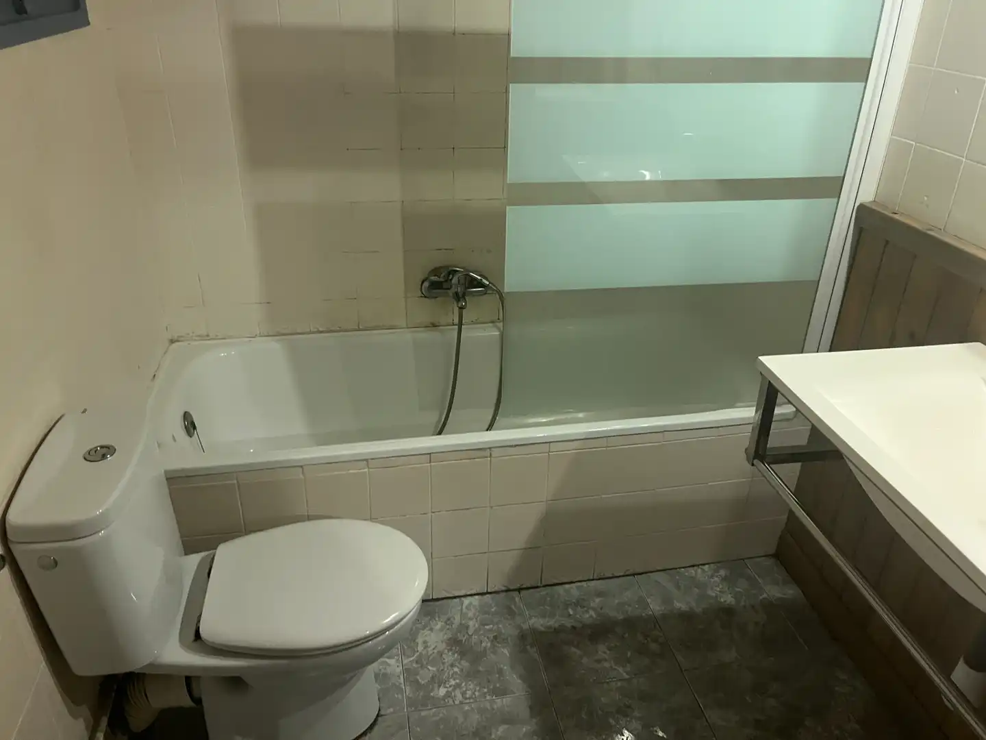 Baño de Piso en venta en Catarroja con Aire acondicionado y Balcón