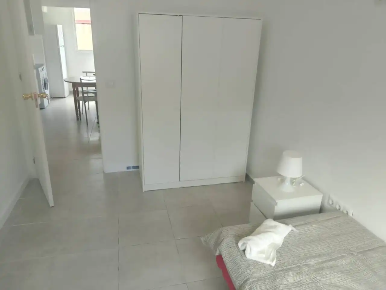 Dormitori de Pis en venda en Oliva amb Moblat i Balcó
