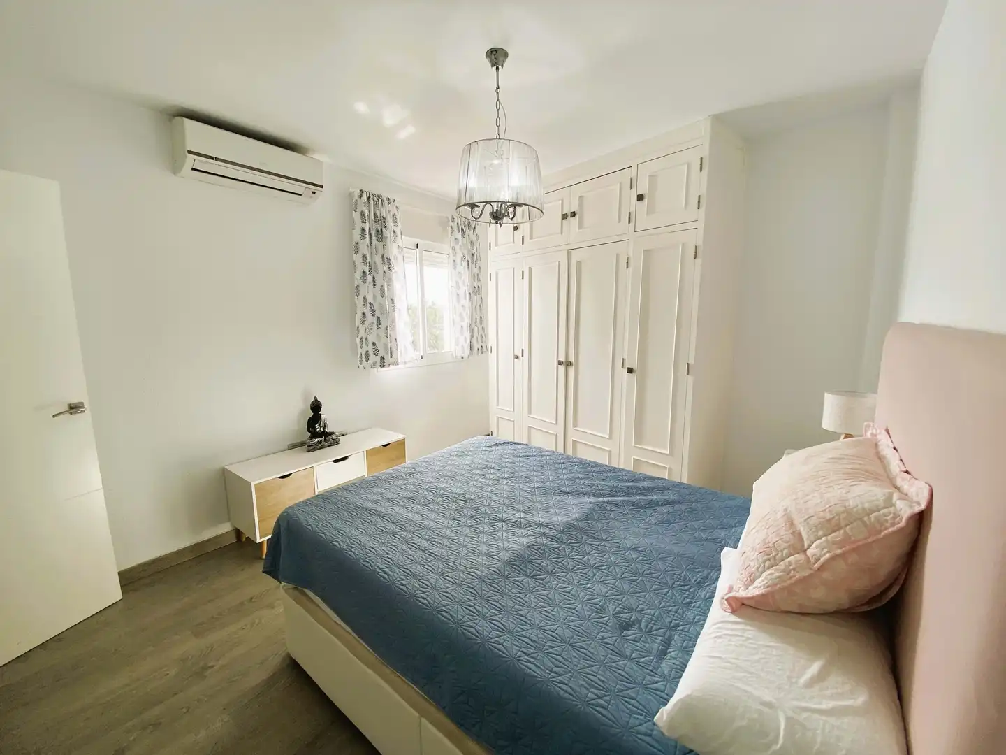 Bedroom of Flat for sale in Chiclana de la Frontera  with Air Conditioner and Heating