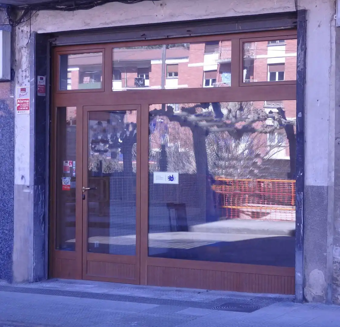Locale commerciale in vendita a Valle de Mena