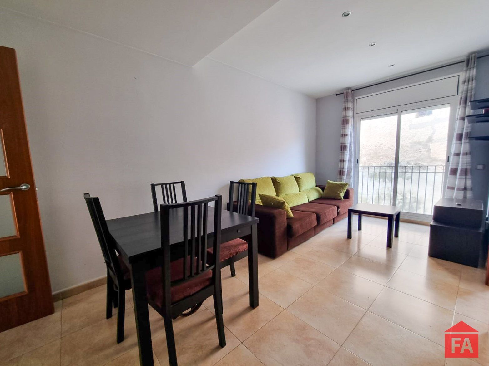 Sala d'estar de Pis en venda en Banyeres del Penedès amb Terrassa, Moblat i Balcó