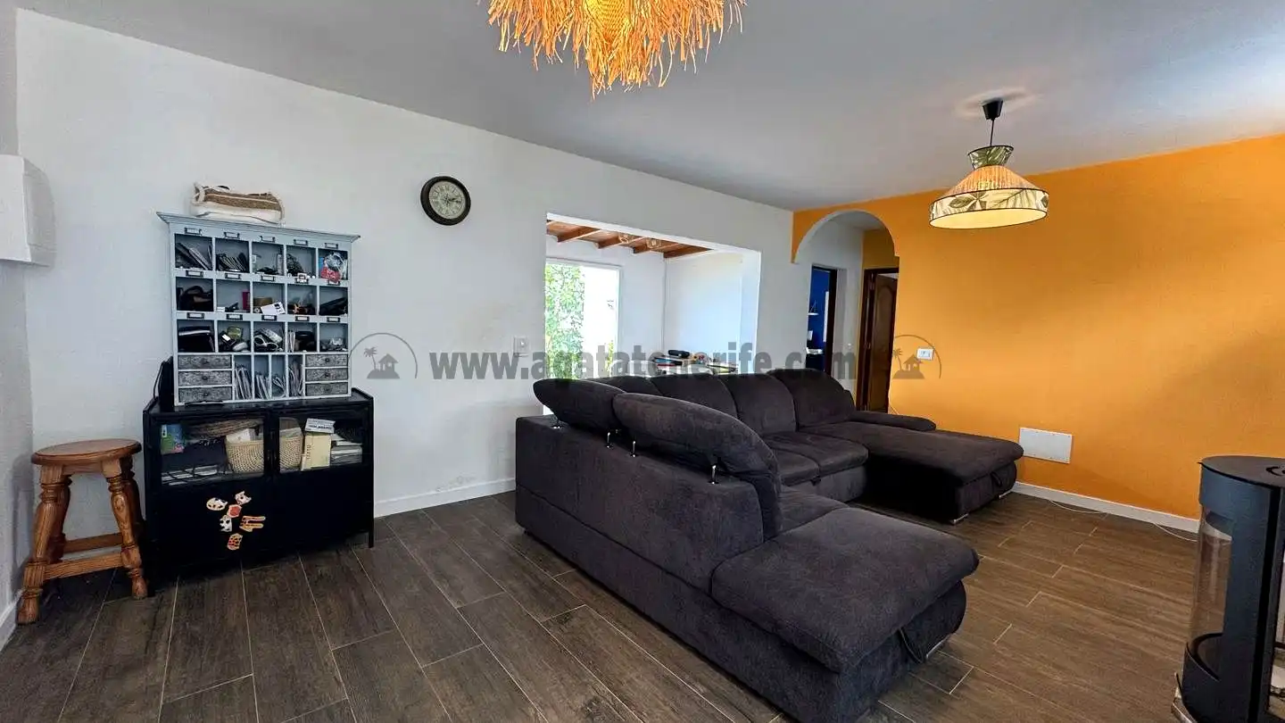 Sala de estar de Finca rústica en venta en Icod de los Vinos con Piscina