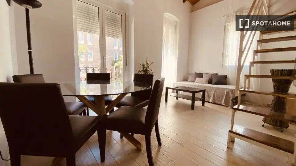 Dining room of Flat for rent in Valencia  with Air Conditioner, Heating and Furnished