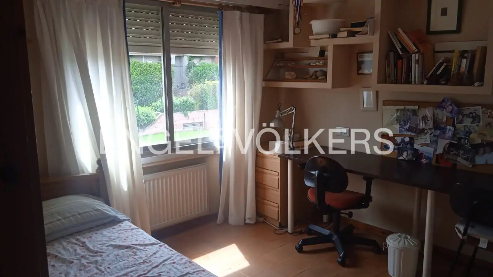 Bedroom of Houses for rent in Pozuelo de Alarcón  with Air Conditioner, Heating and Private garden