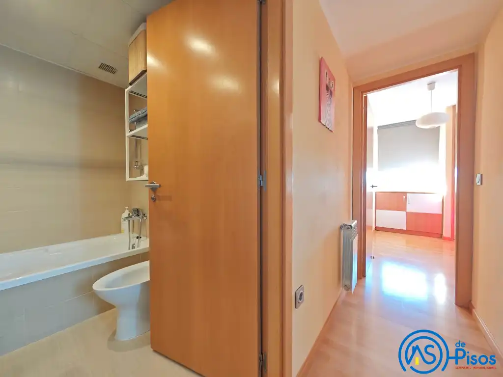 Piso de alquiler en Cadrete con Calefacción, Jardín privado y Parquet