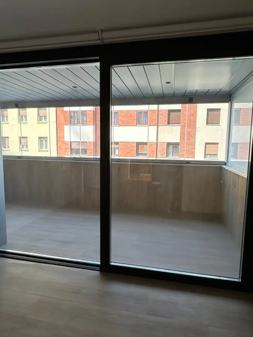 Terrasse von Wohnung zur Miete in  Pamplona / Iruña mit Klimaanlage, Heizung und Terrasse