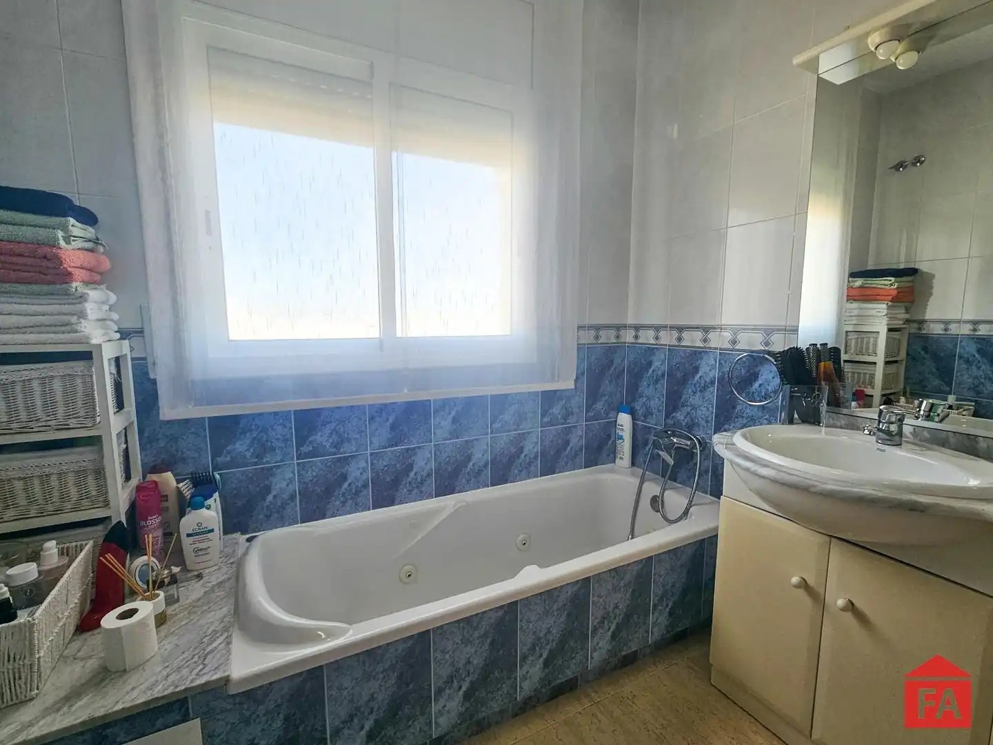 Bathroom of Detached homes for sale in El Vendrell  with Air Conditioner, Heating and Terrace