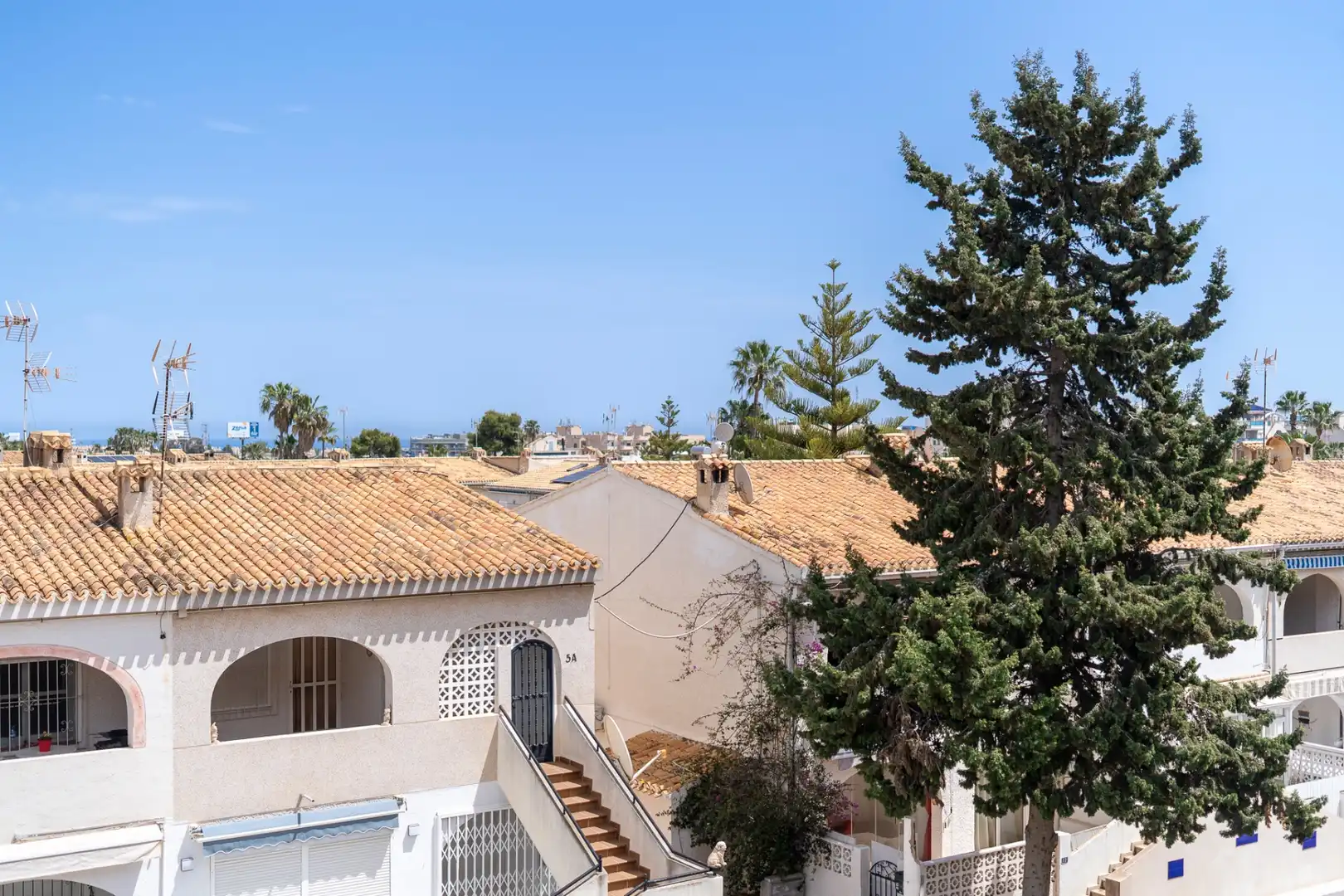 Vista exterior de Apartamento en venta en Orihuela con Aire acondicionado, Amueblado y Horno