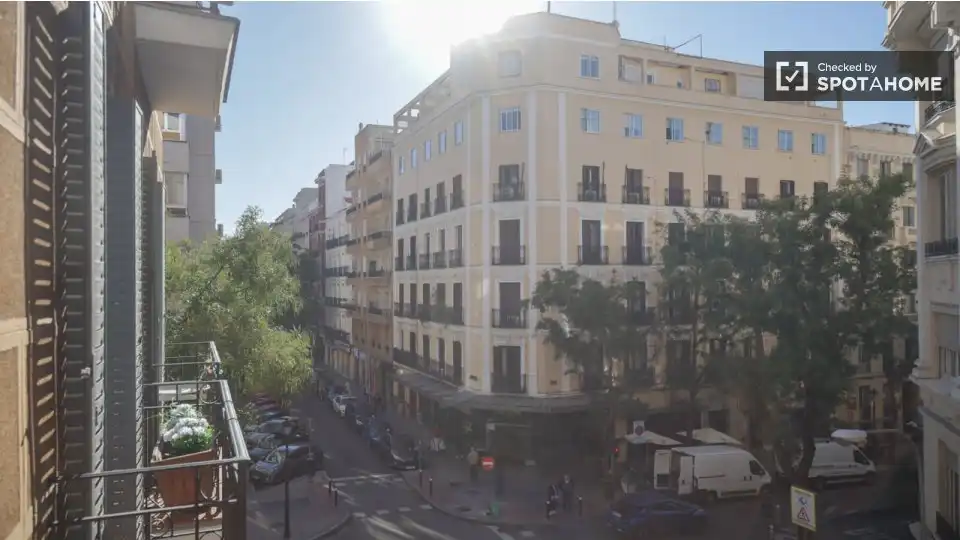 Appartamento con terrazza in affitto a Chamberí, imagen 8