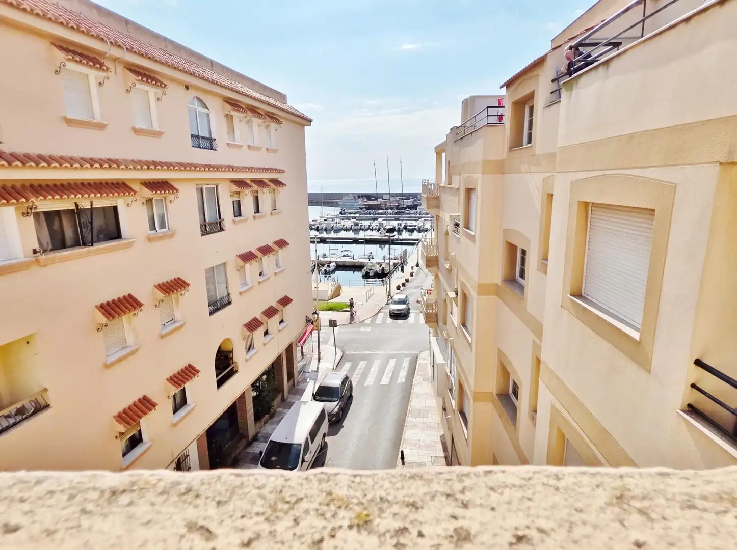 Vista exterior de Àtic en venda en Roquetas de Mar amb Terrassa i Balcó