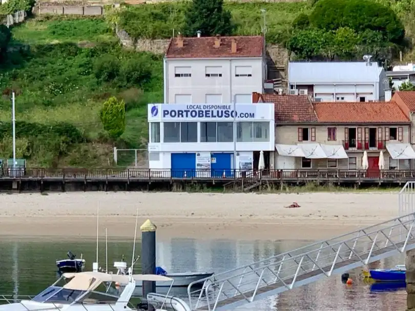 Local commercial à louer à Playa de beluso 28, imagen 2