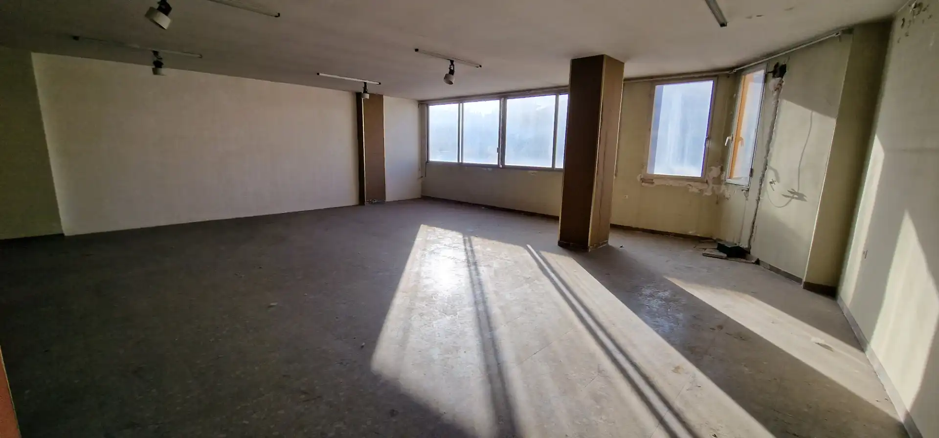 Local comercial en venta en Avinguda de l'Abat Marcet 58, imagen 3