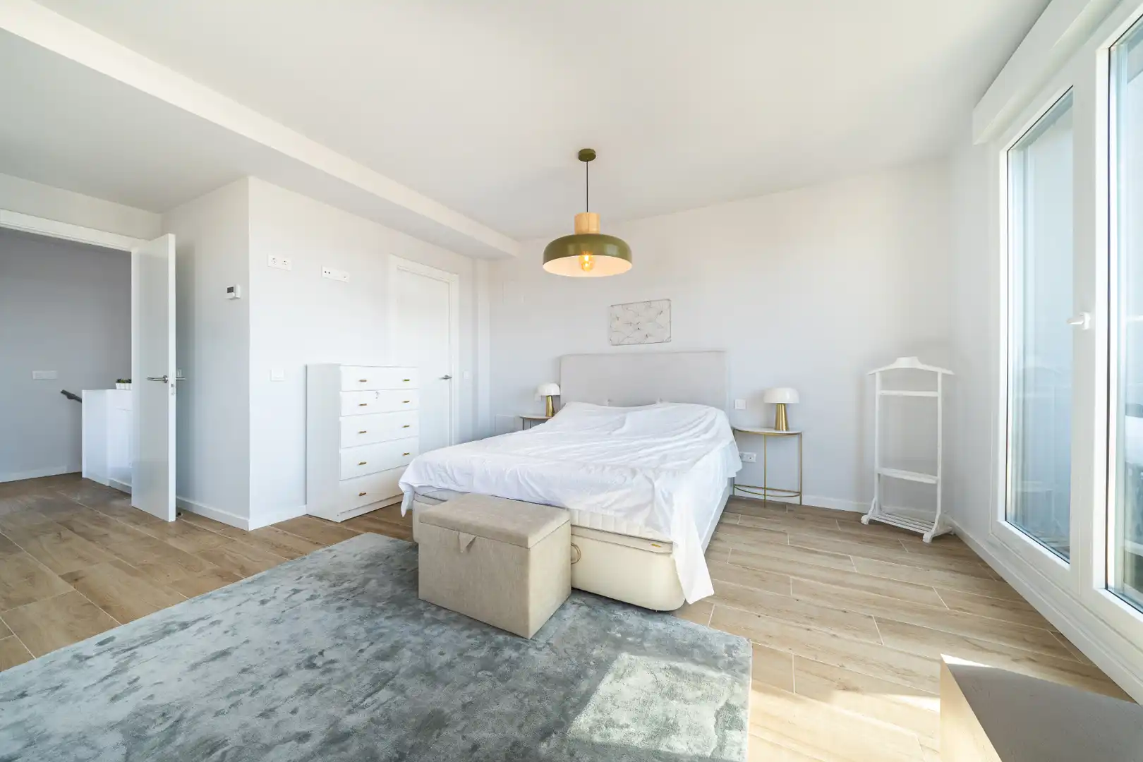 Habitación de Ático en venta en Madrid con Calefacción, Terraza y Trastero