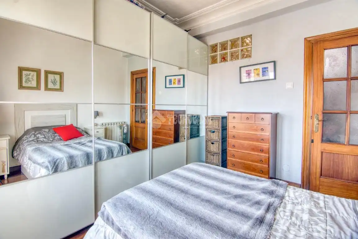 Habitación de Piso en venta en Santander con Calefacción