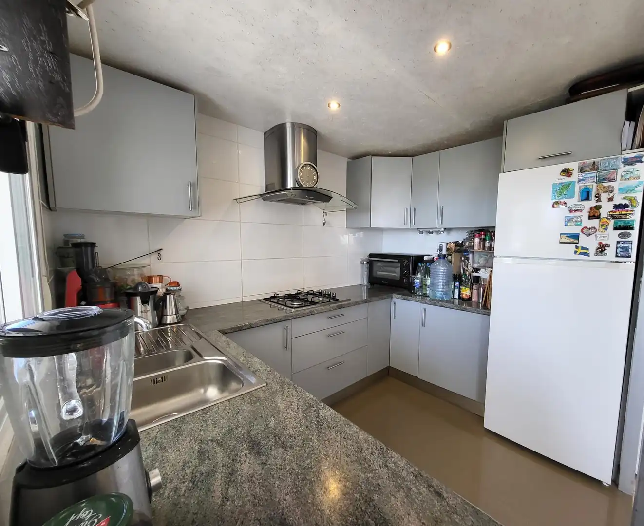 Cuina de Casa o xalet en venda en Arona amb Aire condicionat, Jardí privat i Terrassa