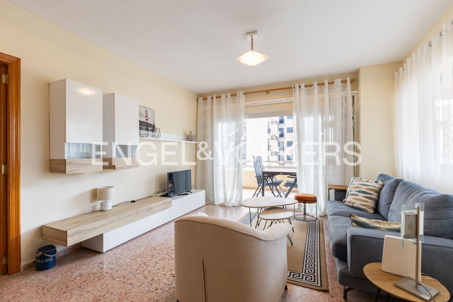 Sala de estar de Apartamento en venta en Daimús con Aire acondicionado, Calefacción y Terraza