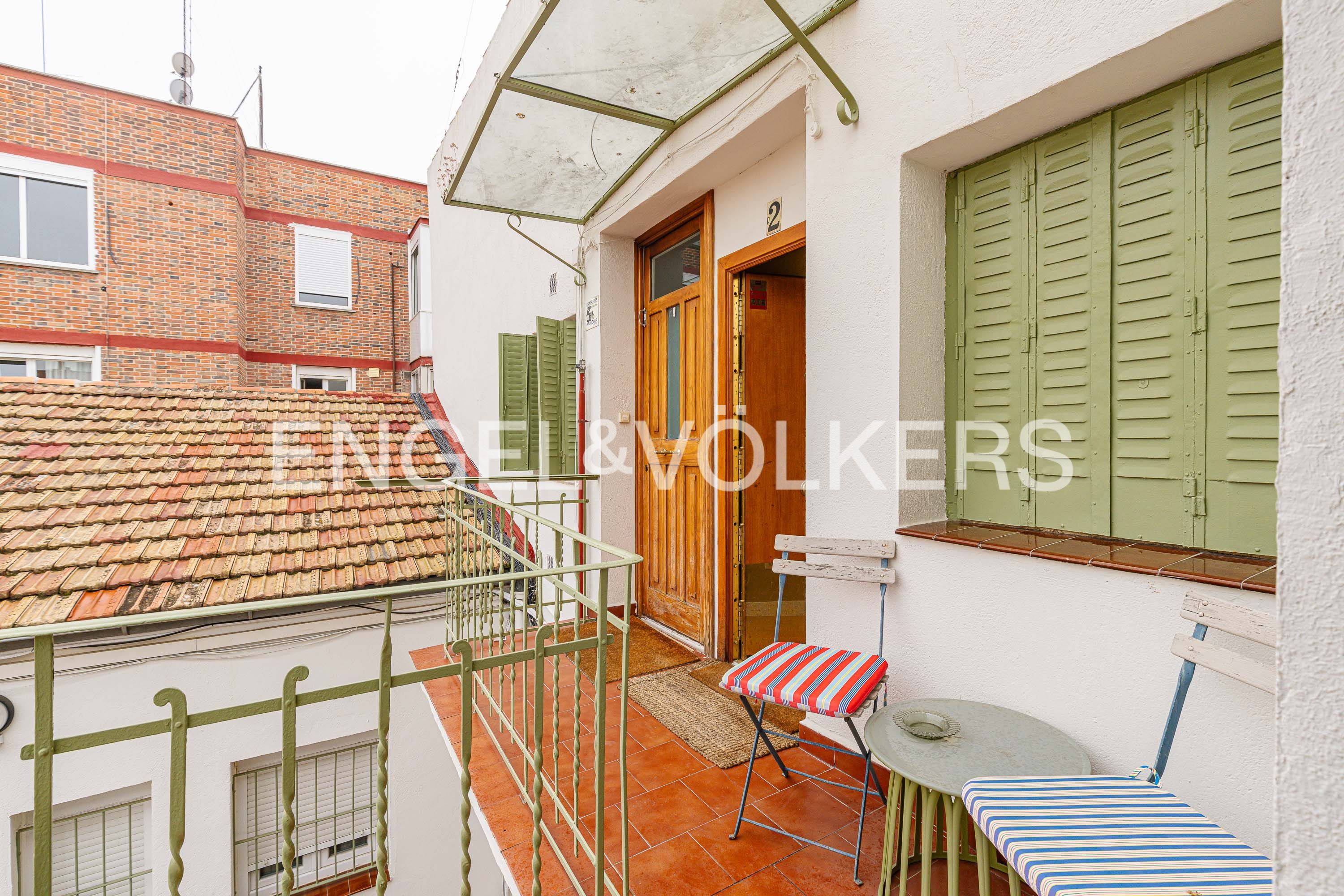 Terraza de Apartamento en venta en  Madrid Capital con Calefacción y Parquet