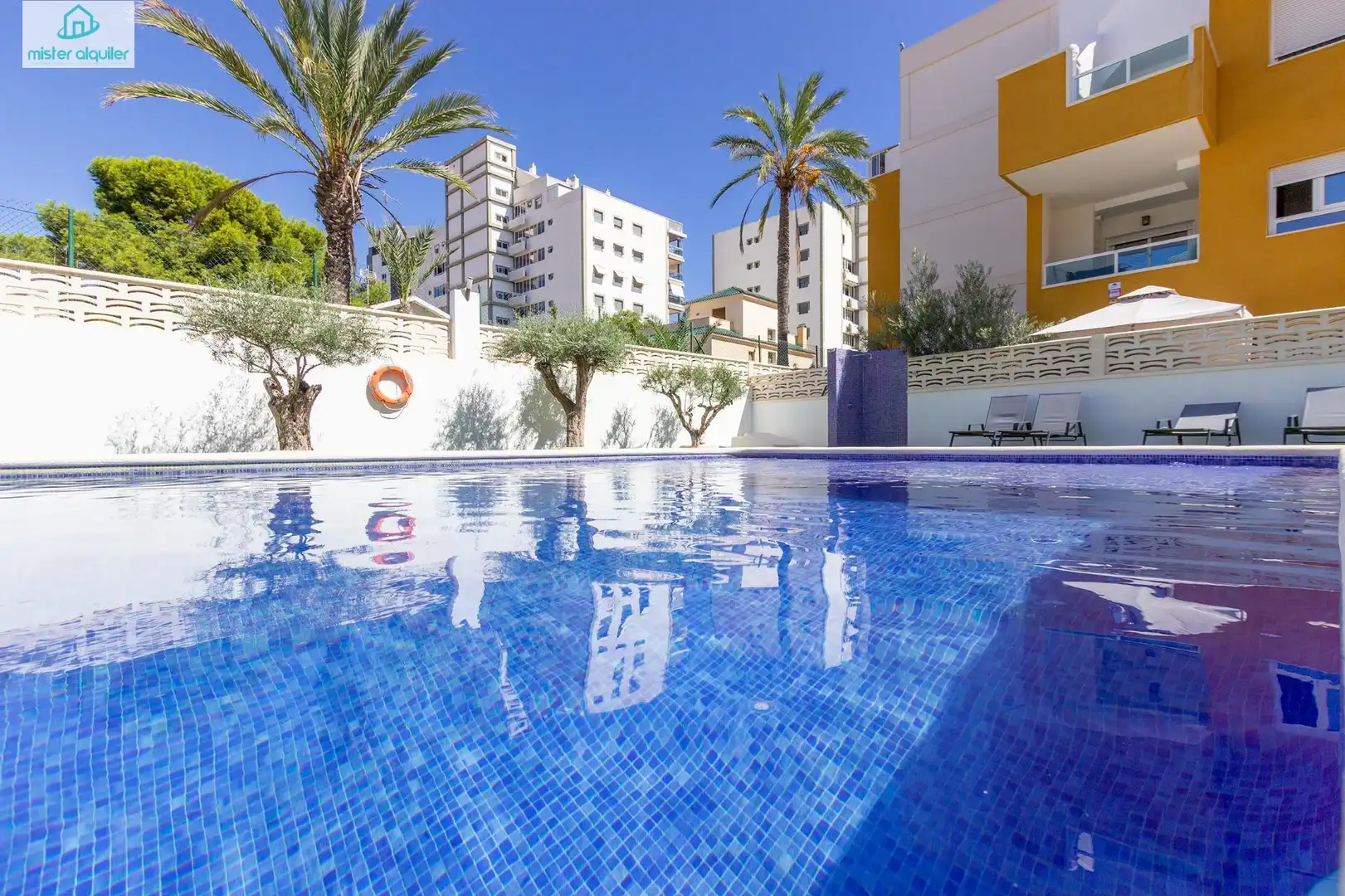 Piscina de Planta baja de alquiler en El Campello con Aire acondicionado, Calefacción y Jardín privado