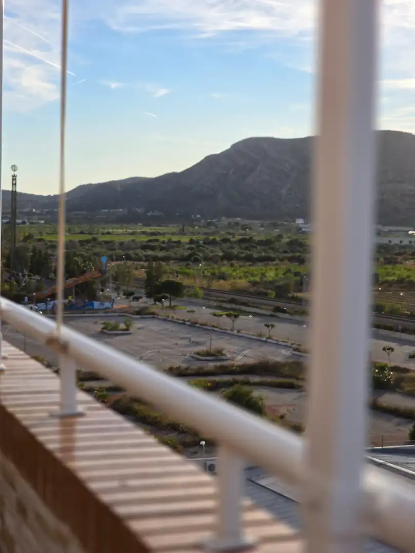 Vista exterior de Àtic en venda en Oropesa del Mar / Orpesa amb Aire condicionat, Calefacció i Terrassa