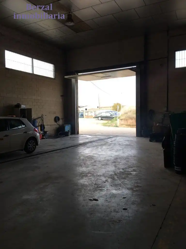 Parking of Industrial buildings for sale in Albelda de Iregua