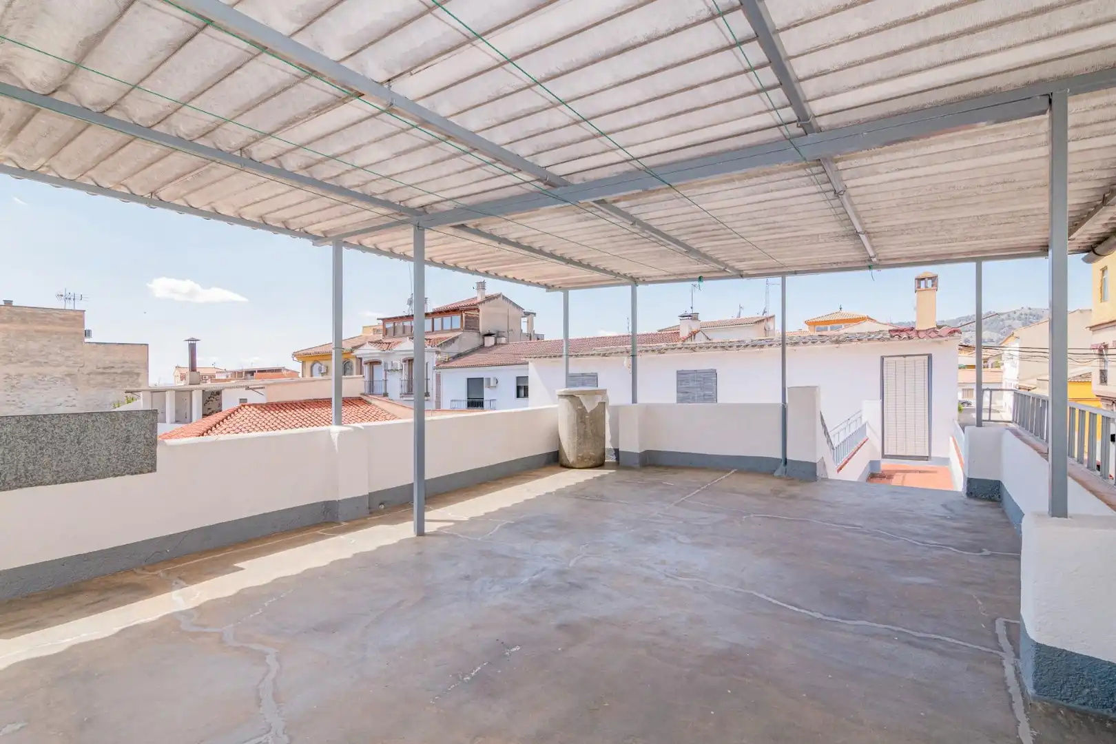 Terrassa de Casa adosada en venda en Albolote amb Calefacció, Jardí privat i Terrassa