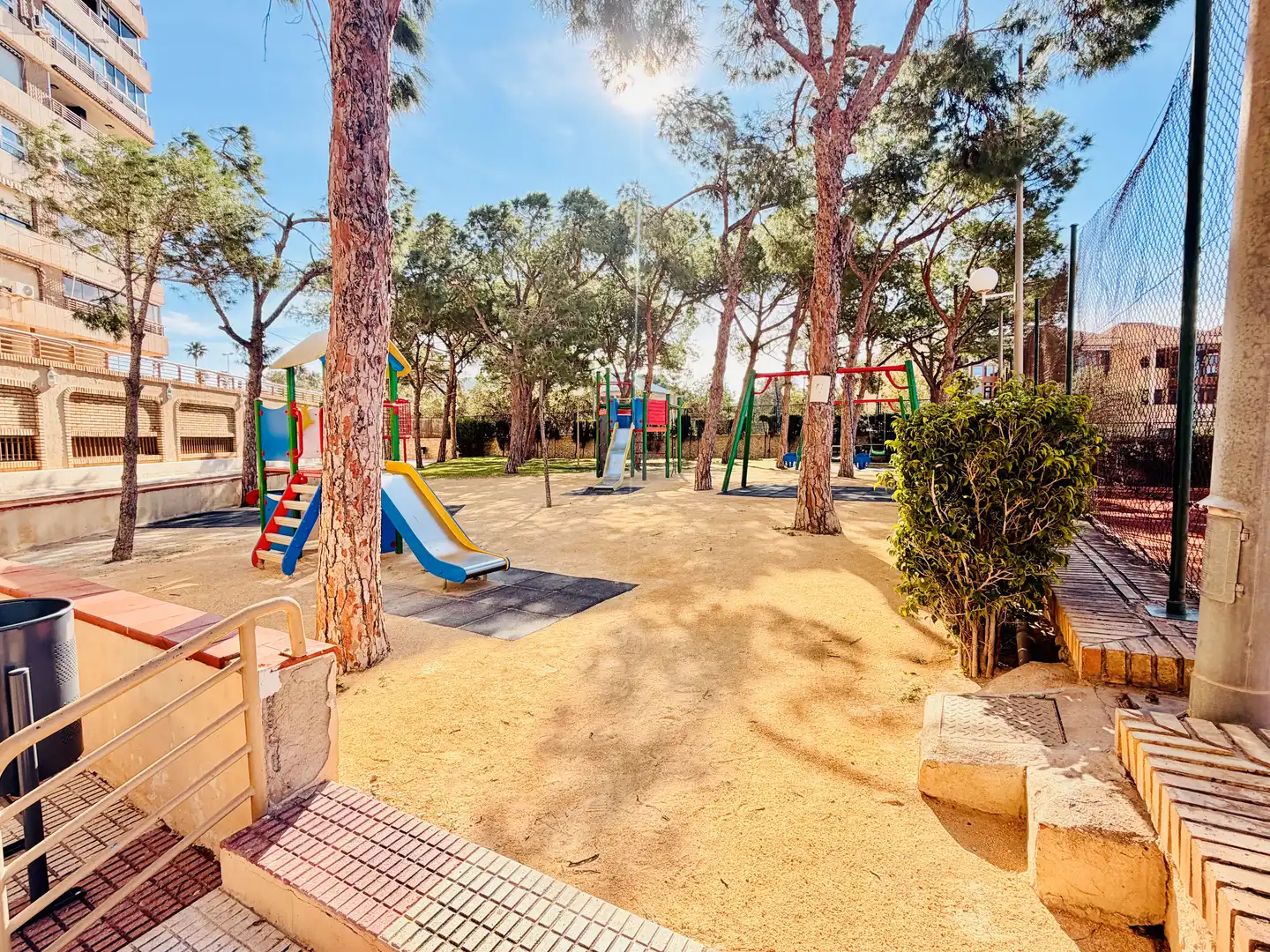 Exterior view of Flat for sale in Alicante / Alacant  with Swimming Pool