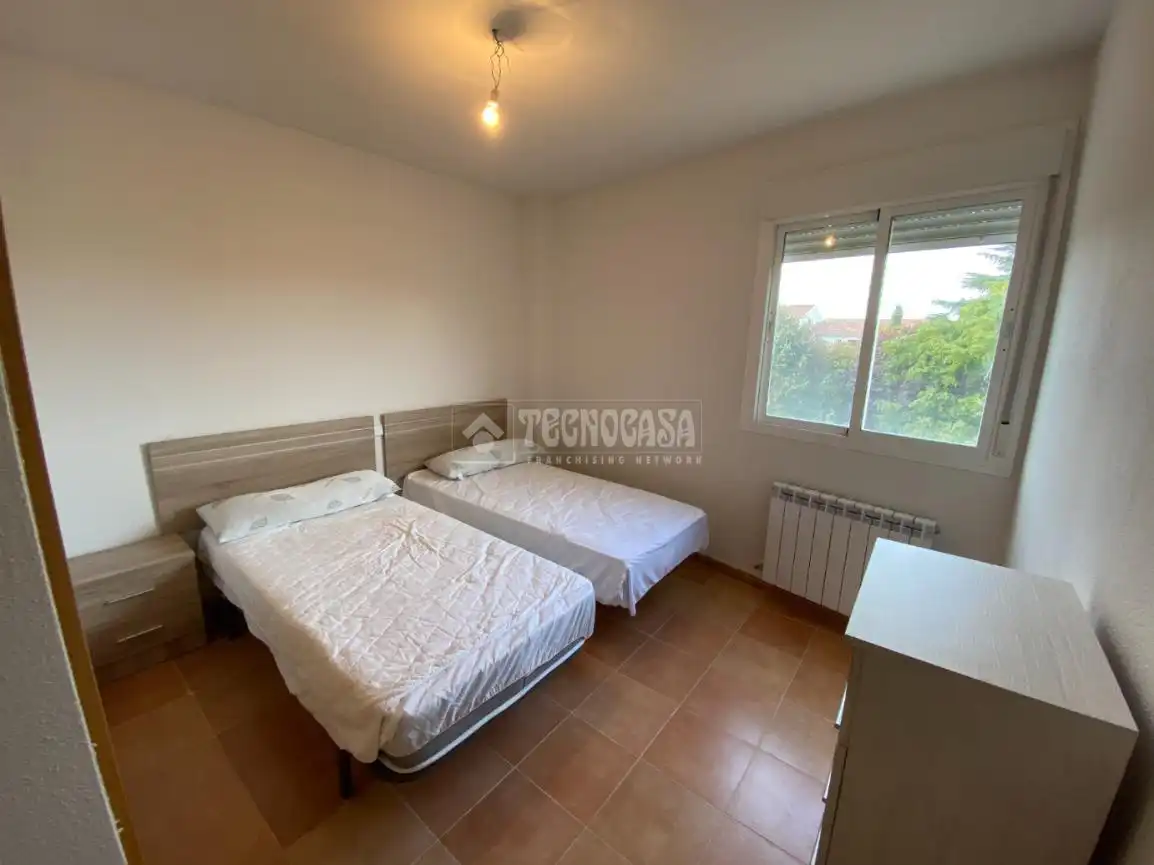 Habitación de Piso en venta en Yunquera de Henares con Calefacción