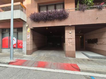 Individual en venda a Carrer de les Flors 8