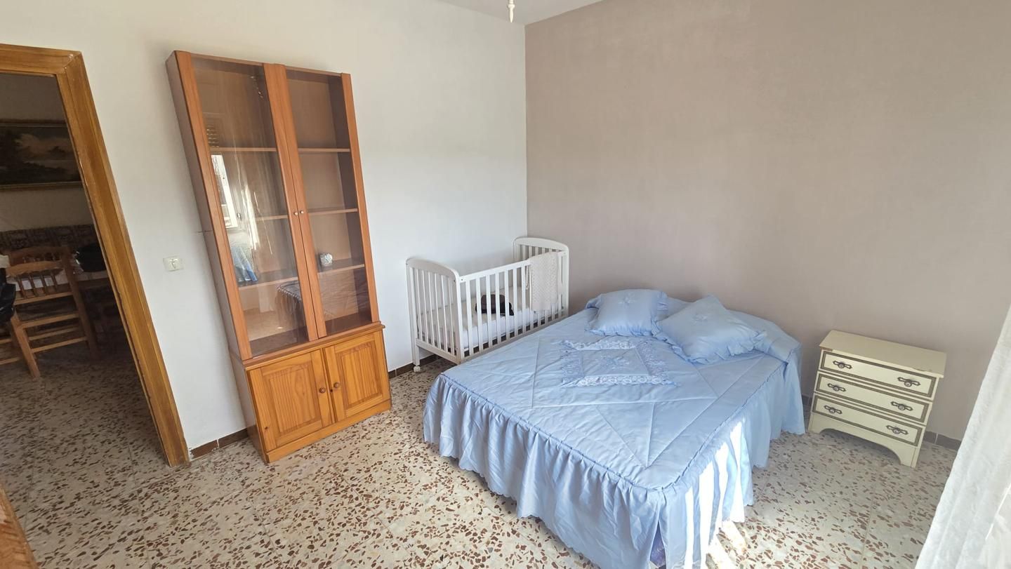 Habitación de Casa o chalet en venta en Fuente de Pedro Naharro con Calefacción, Terraza y Trastero