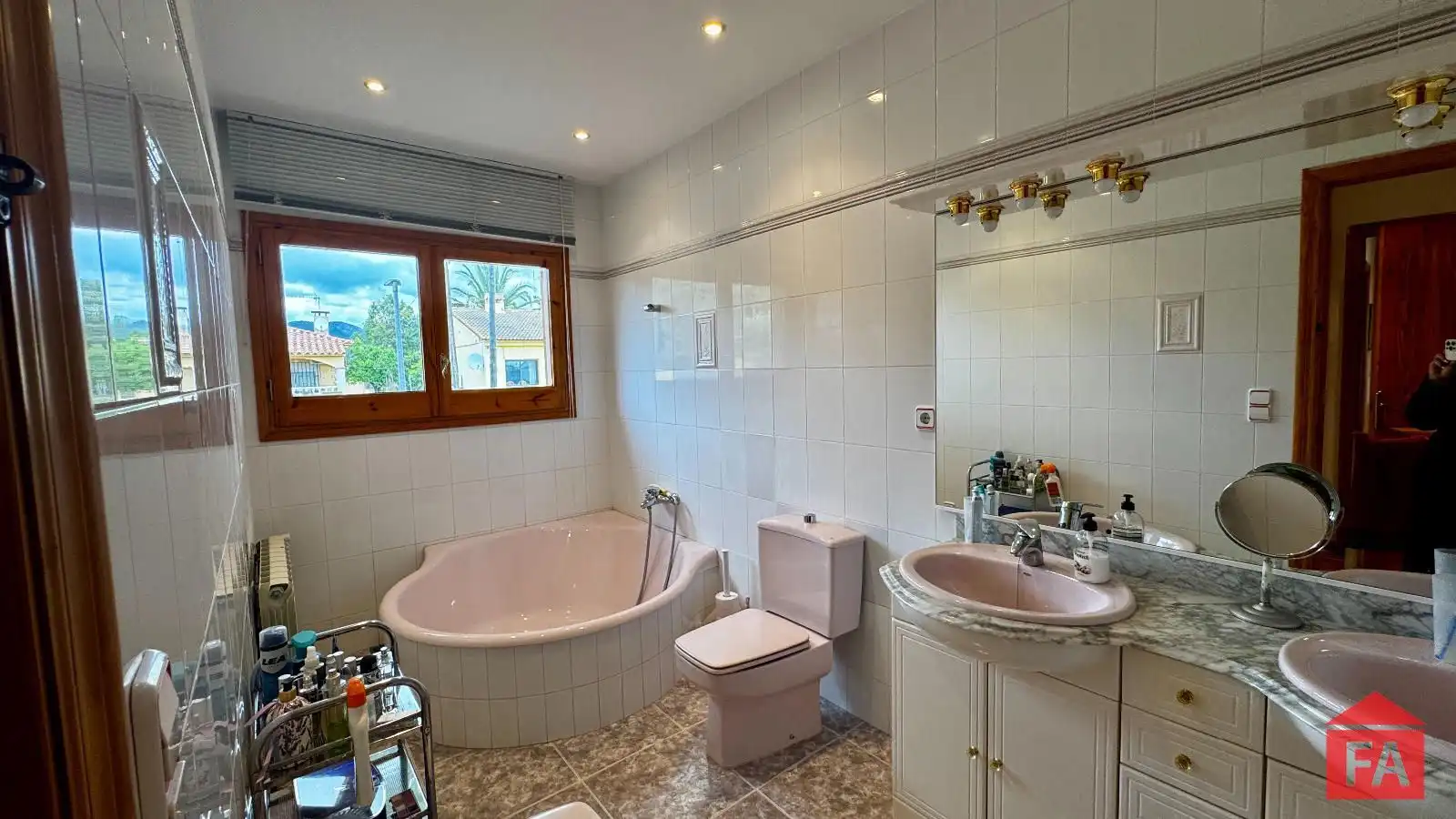 Baño de Casa o chalet en venta en Llorenç del Penedès con Calefacción, Terraza y Trastero