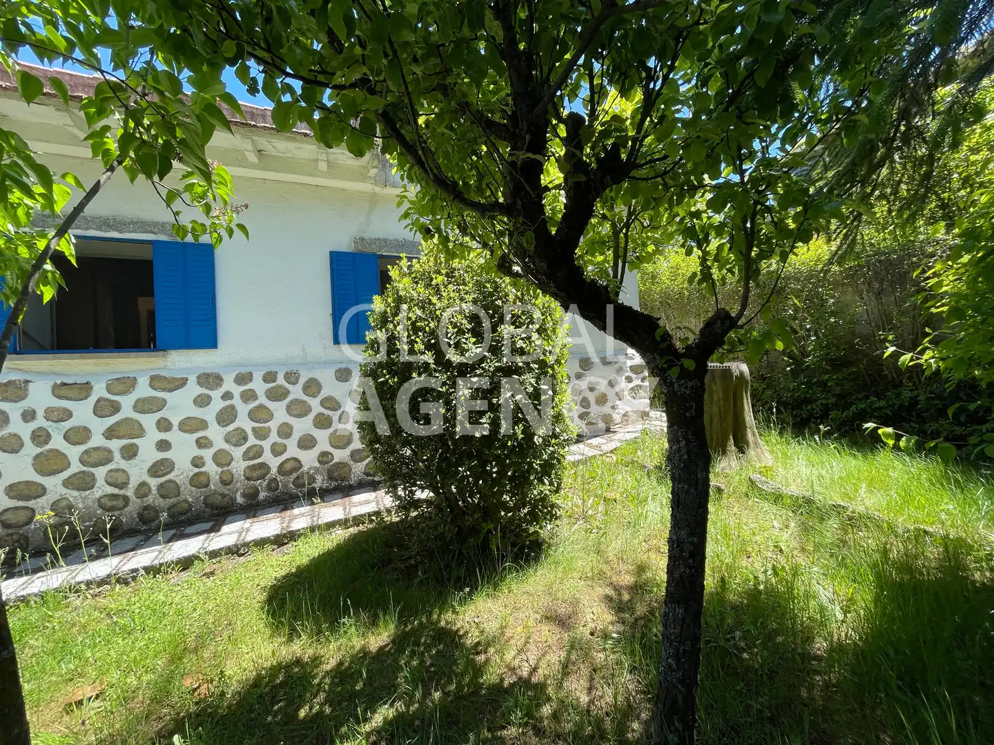 Haus oder Chalet zum Verkauf in Herradón de Pinares mit Heizung, Privatgarten und Terrasse