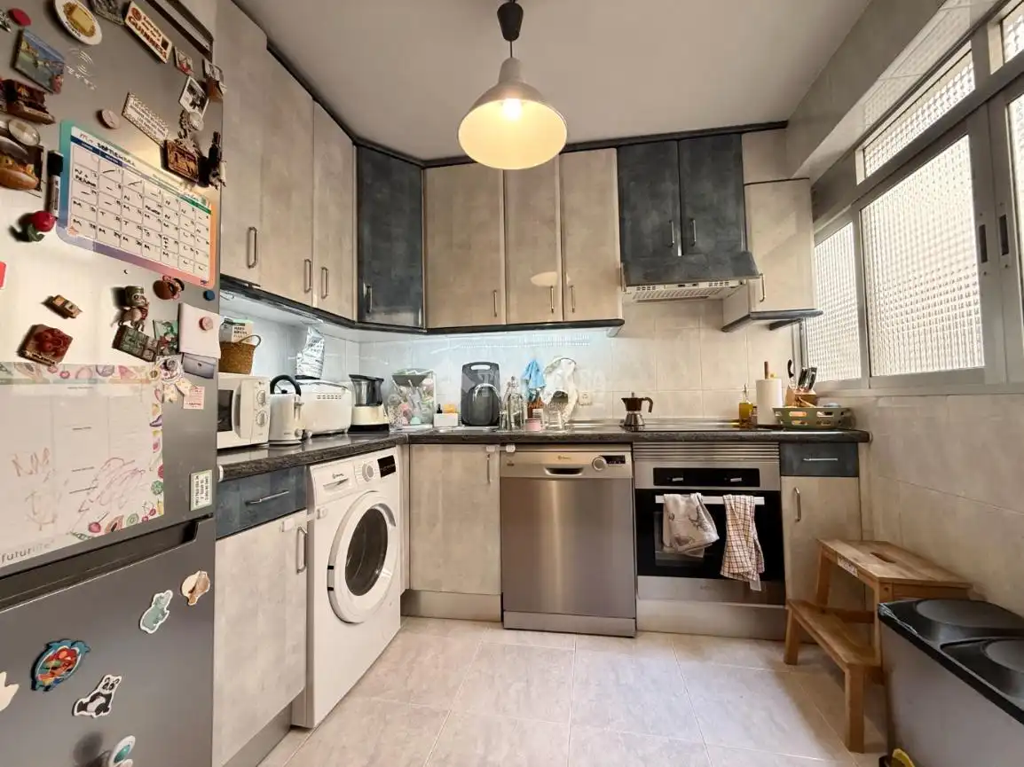 Küche von Wohnung zum Verkauf in Madrid mit Klimaanlage, Heizung und Parkett