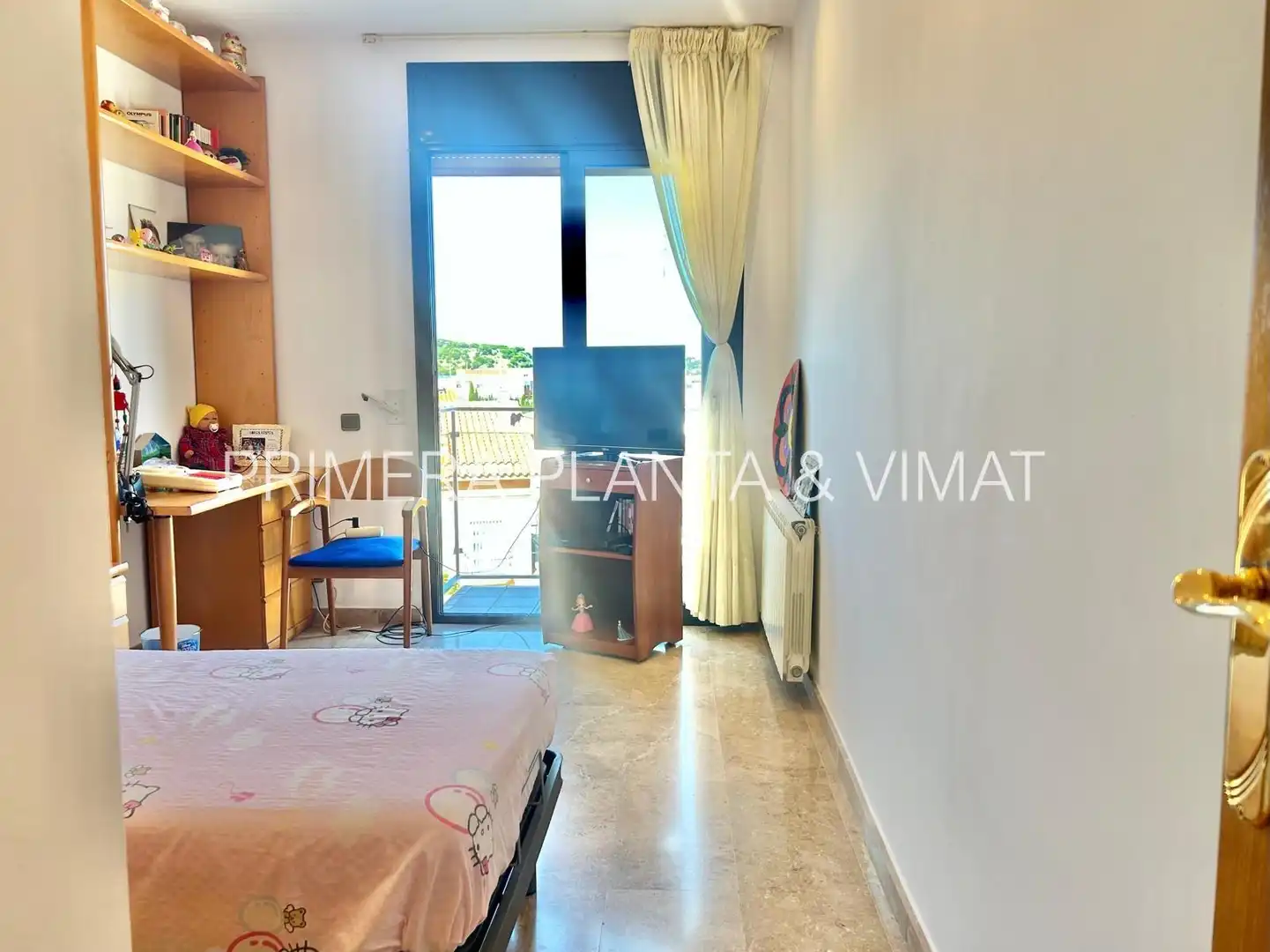 Schlafzimmer von Haus oder Chalet zum Verkauf in Mataró mit Heizung, Terrasse und Schwimmbad