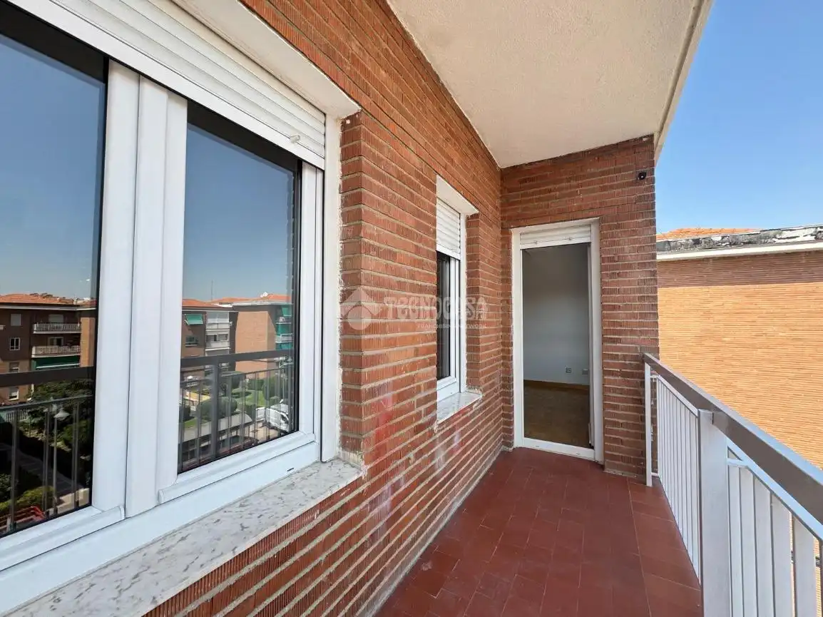 Terraza de Piso en venta en Alcobendas con Calefacción, Parquet y Alarma