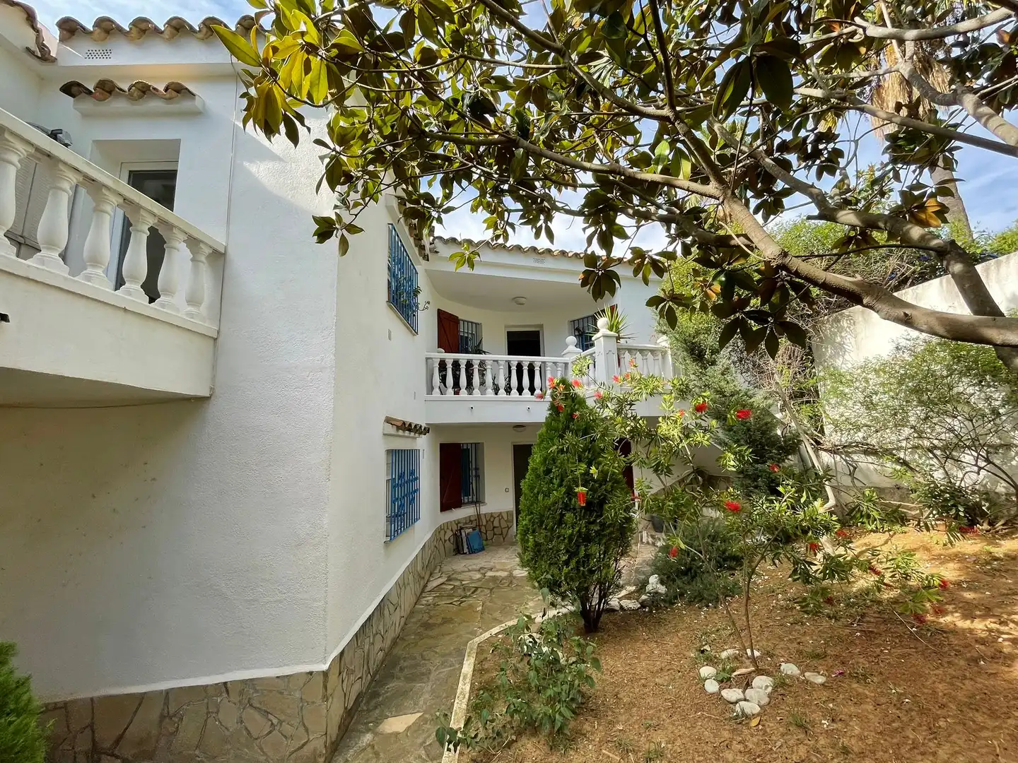 Vista exterior de Casa o xalet en venda en Alcalà de Xivert amb Aire condicionat, Calefacció i Jardí privat