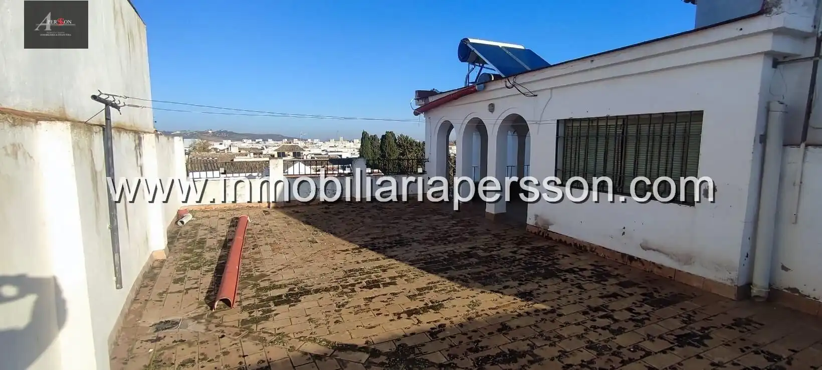 Vista exterior de Casa o xalet en venda en Écija amb Terrassa, Traster i Balcó