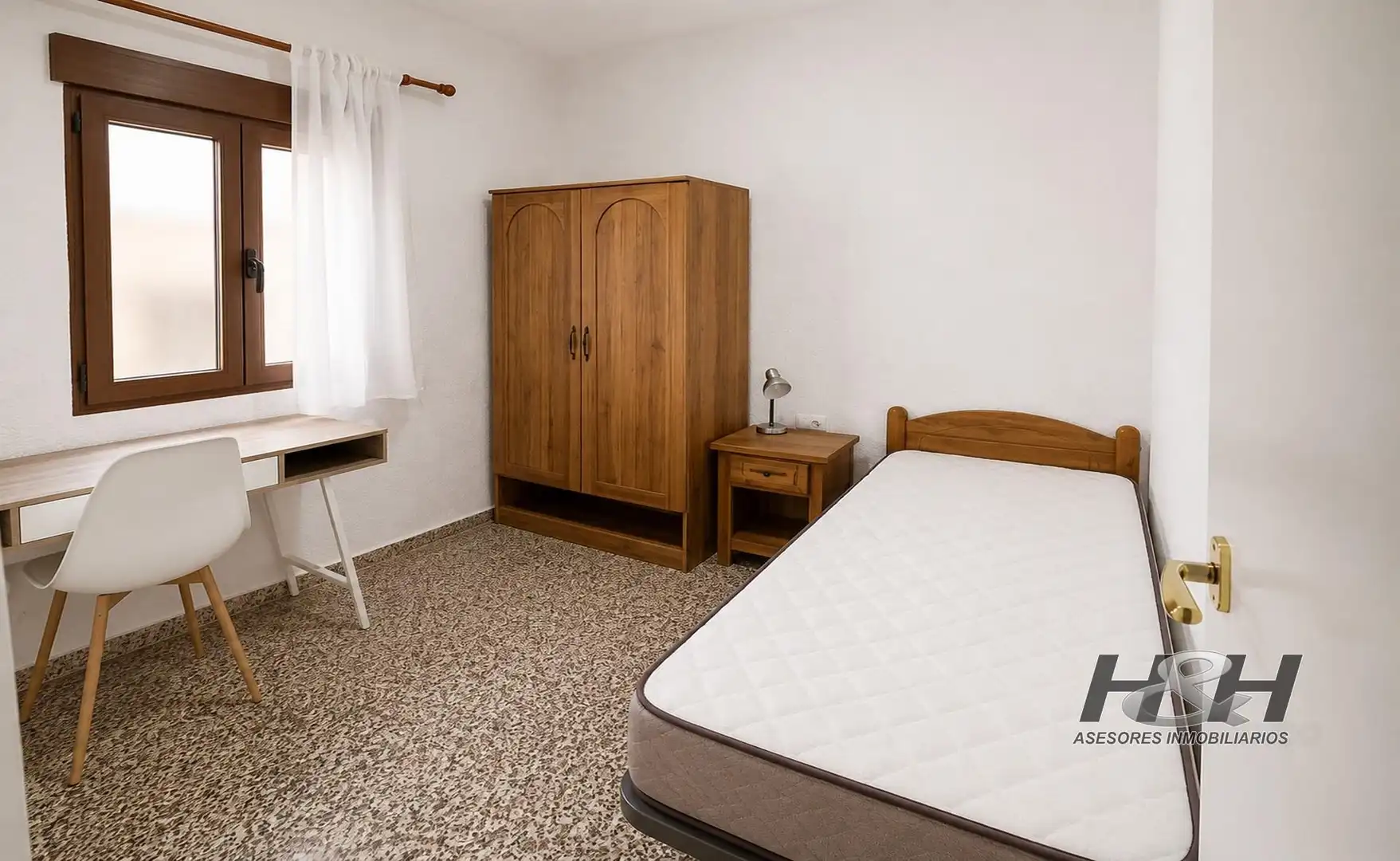 Bedroom of Flat for sale in Burjassot